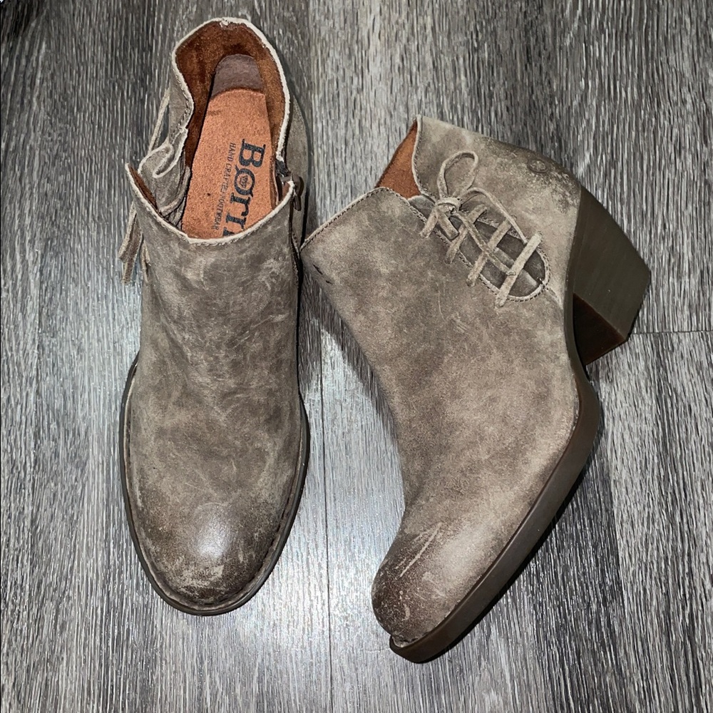 Born Dark Brown leather Chukka Boots
